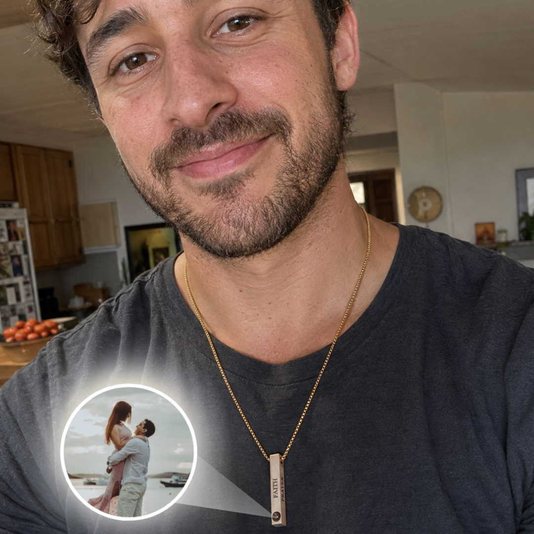 Personalized Photo and Engraving Necklace Bar