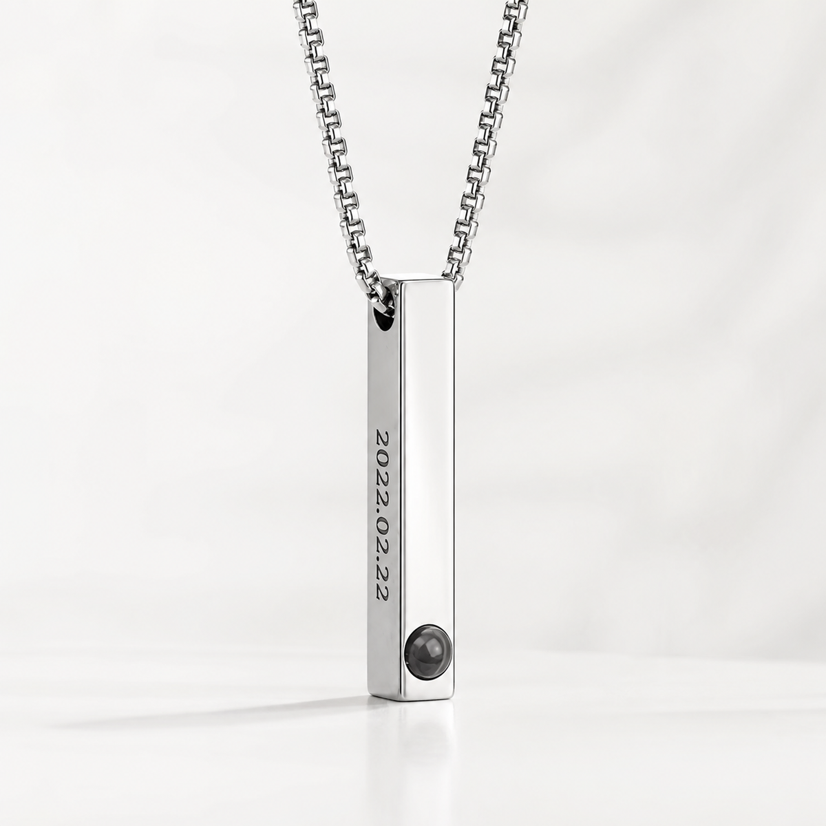 Personalized Photo and Engraving Necklace Bar