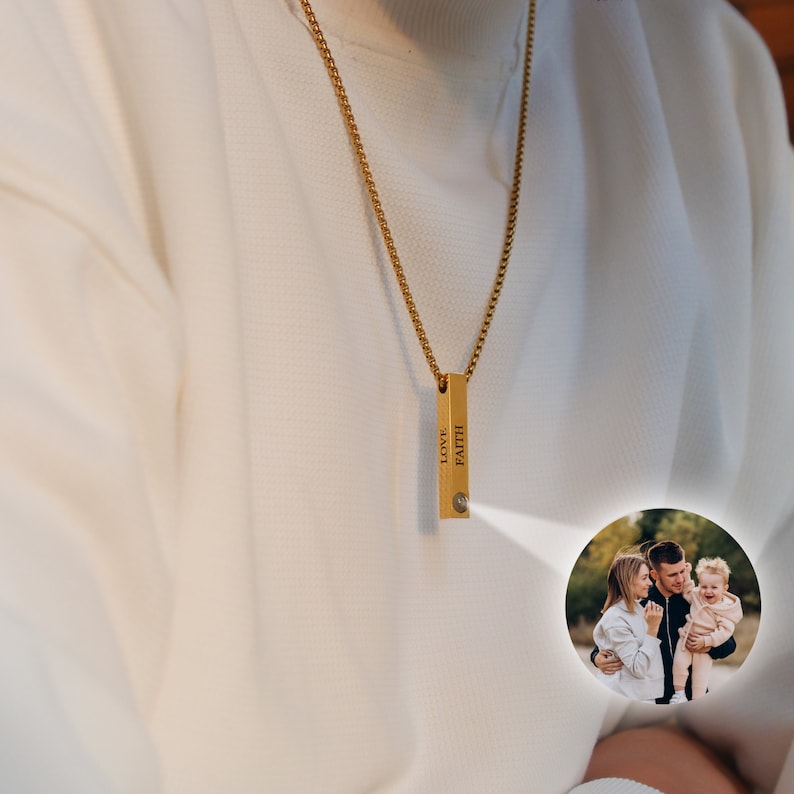 Personalisierte Foto- und Gravur-Balken-Halskette